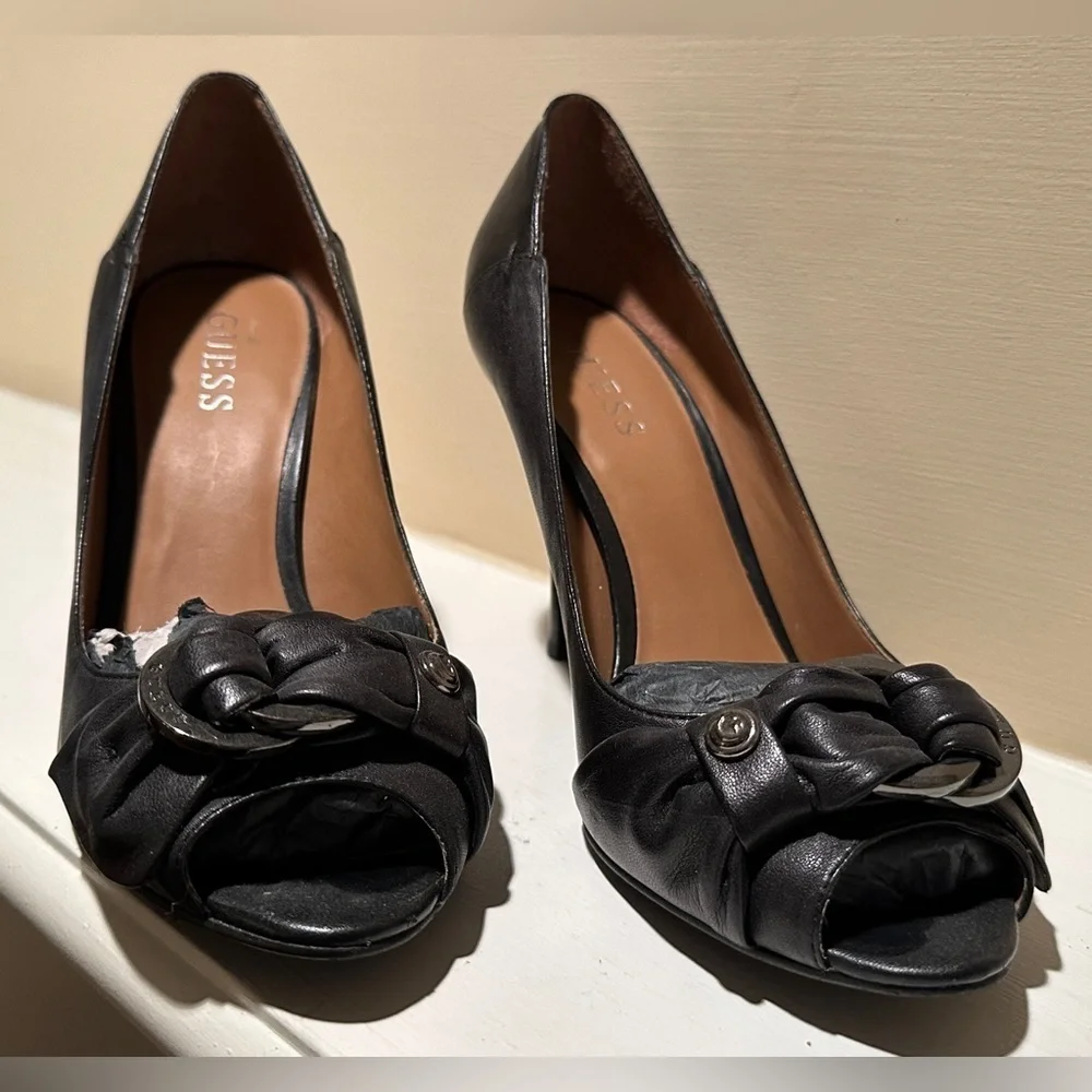 Guess Black Leather Peep-Toe Buckle Pumps | Size 9